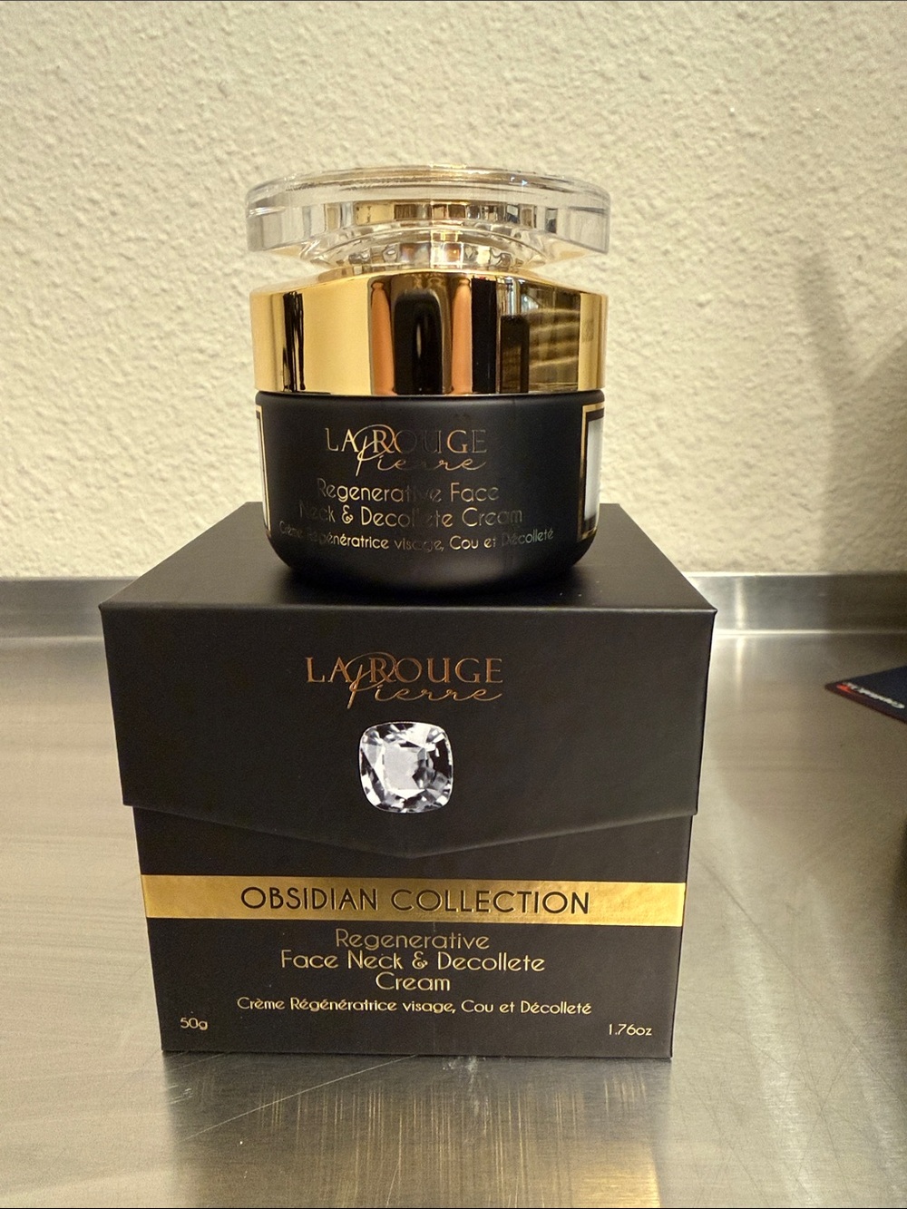 Obsidian Collection Regenerative Face, Neck & Décolleté Cream - Black & Gold